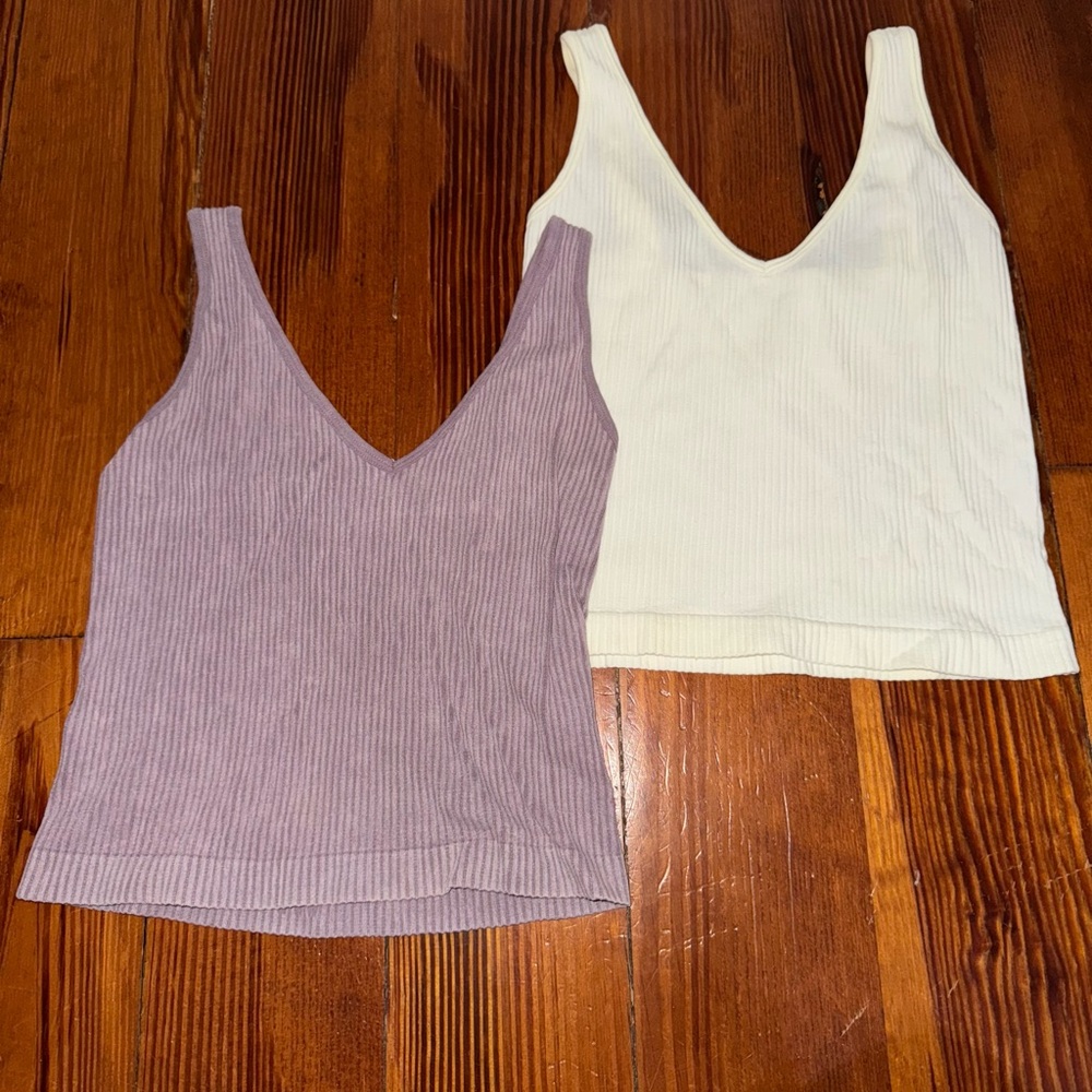 Ribbed V-Neck Tank Top - Lavender and Cream